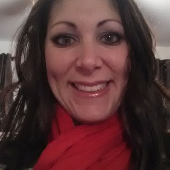 Meet your Posher, Krystal - Picture 1 of 1